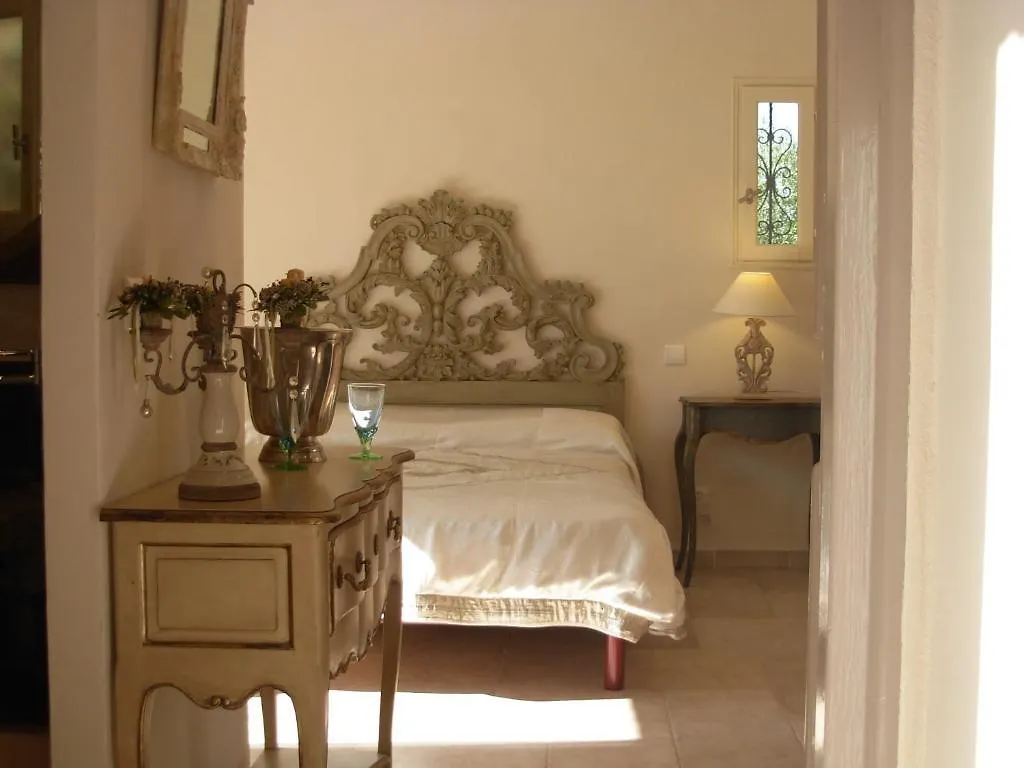 Mas De La Coste Bed & Breakfast Fayence France