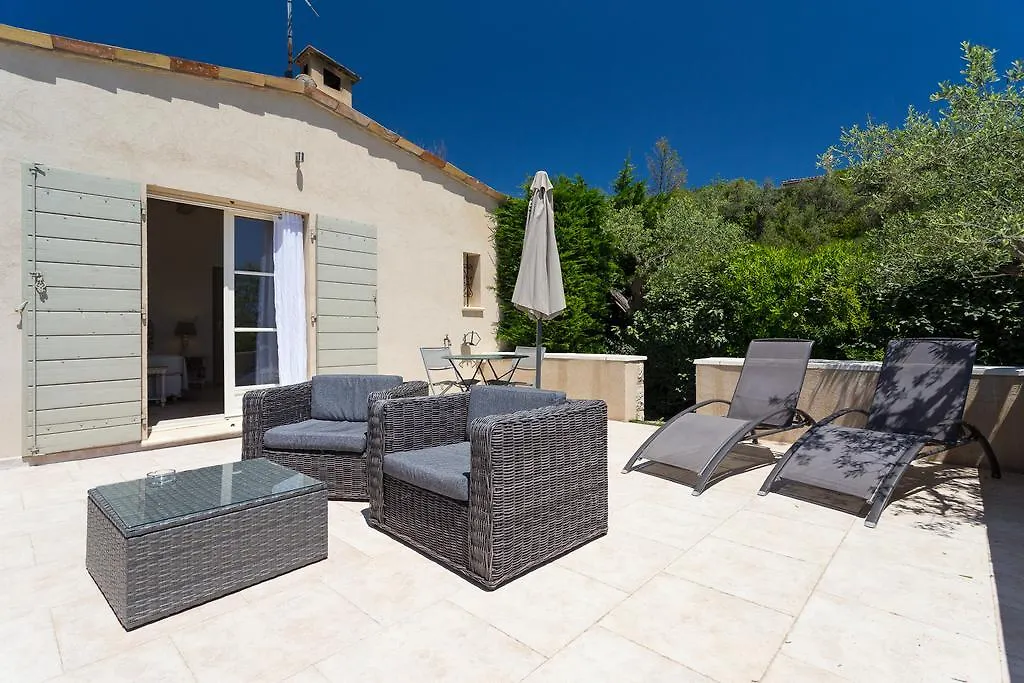 Mas De La Coste Bed & Breakfast Fayence