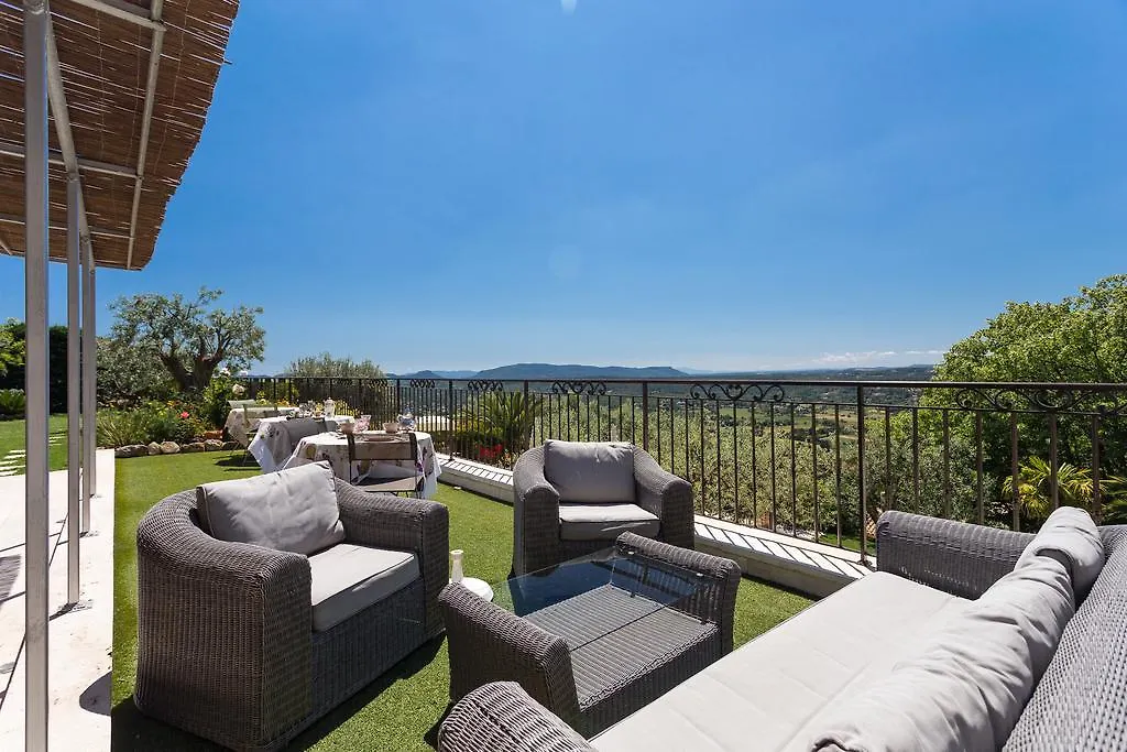 Mas De La Coste Bed & Breakfast Fayence