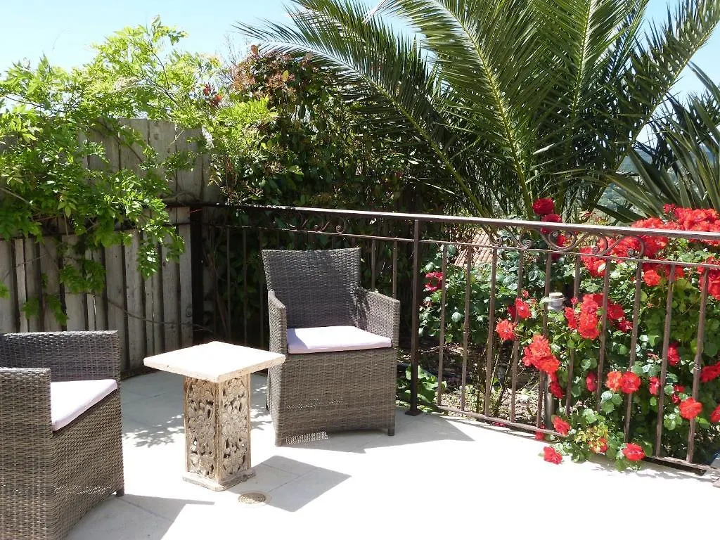 Mas De La Coste Bed & Breakfast Fayence