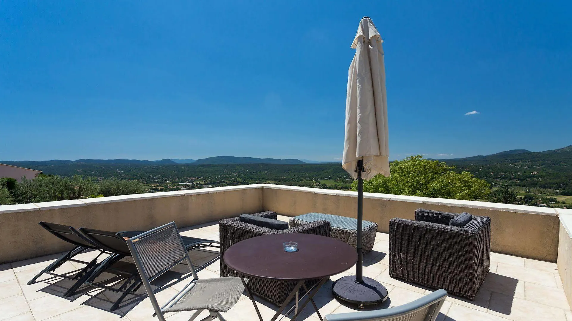 Mas De La Coste Bed & Breakfast Fayence