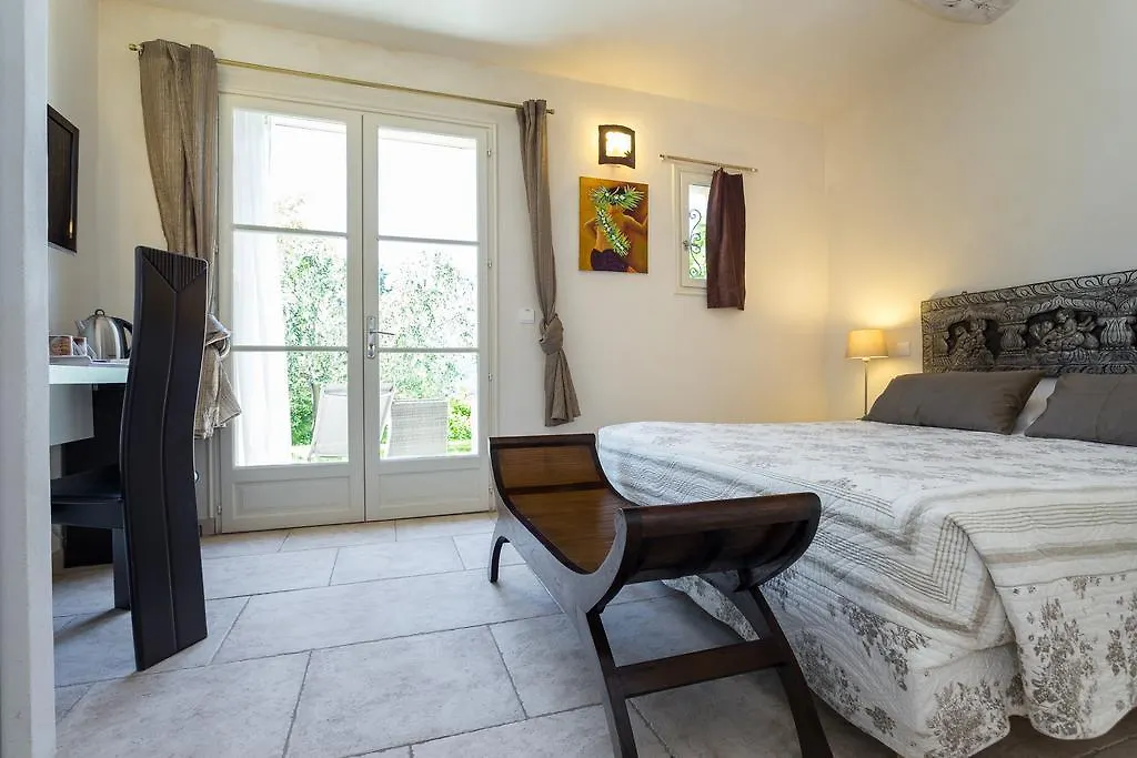 Mas De La Coste Bed & Breakfast Fayence